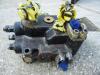 Distributeur de direction pour Fiat Kobelco/Fiat Hitachi W270 Photo 1 thumbnail