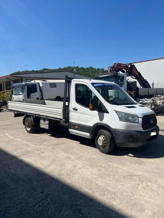 Ford Transit Photo 3