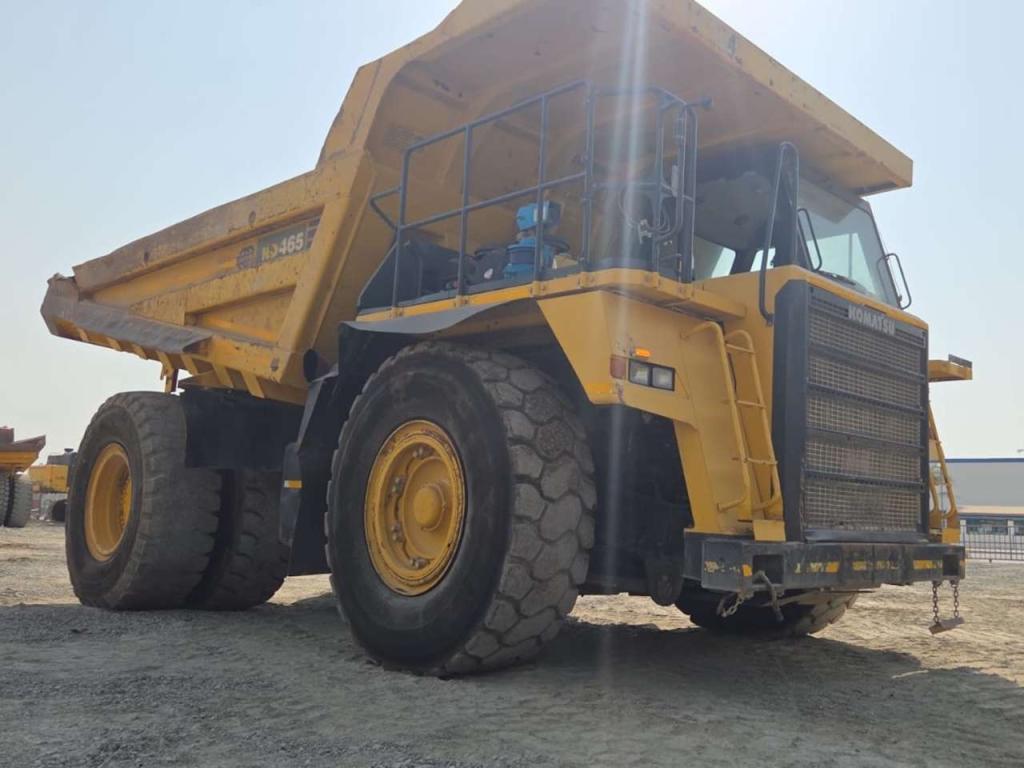 Komatsu HD465-7R Photo 10