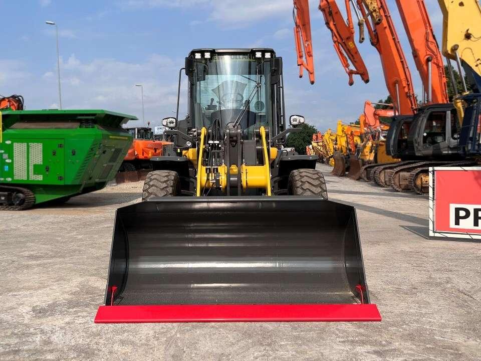 New Holland W110D Photo 15
