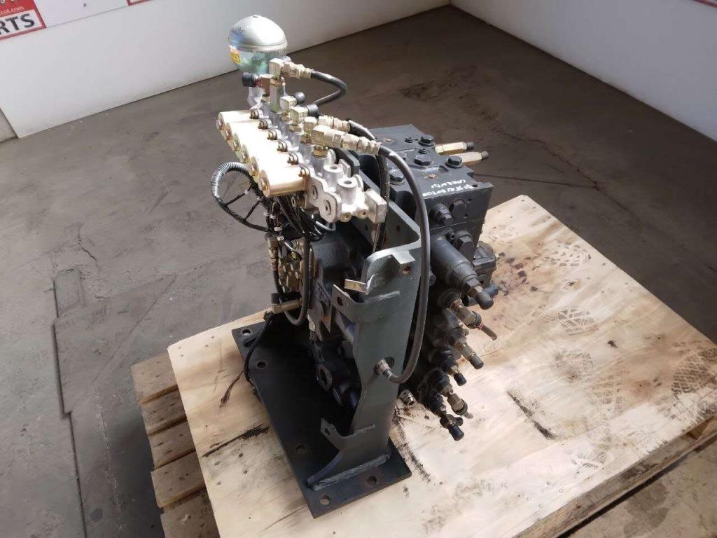 Distributeur hydraulique Photo 11