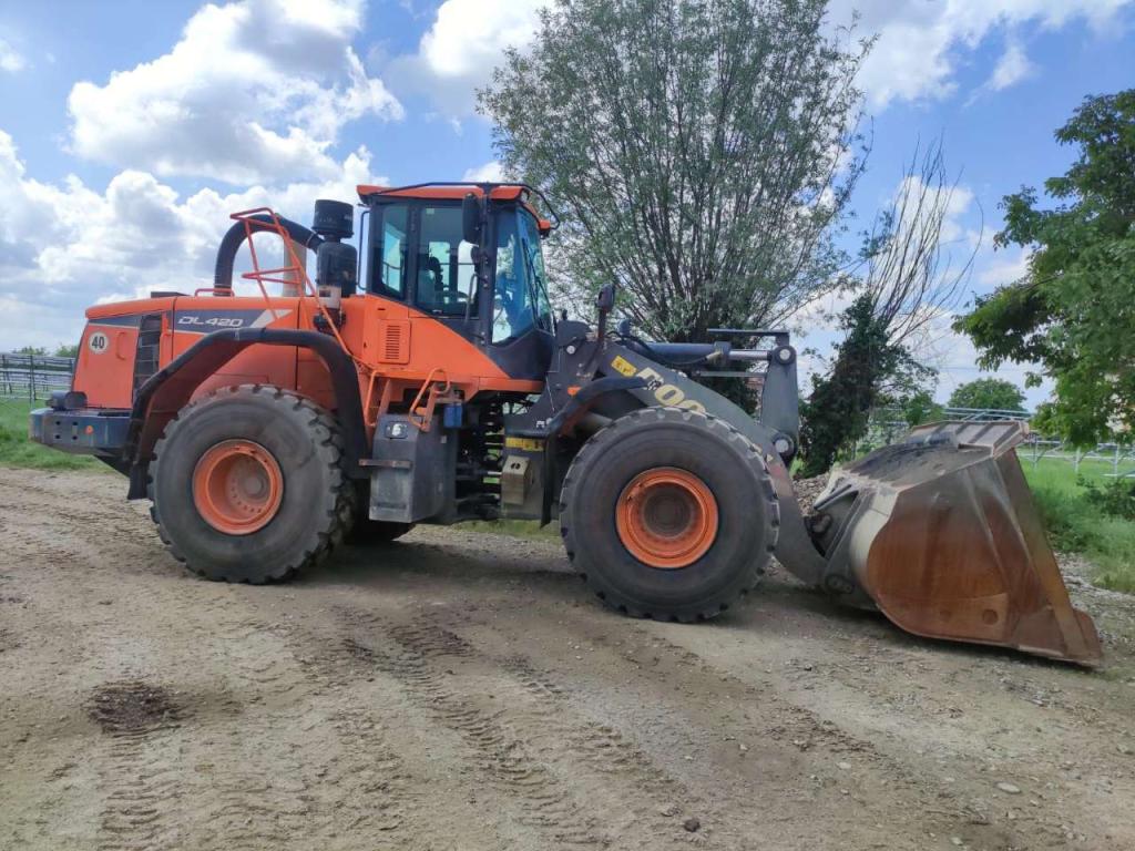 Doosan DL420 Photo 4