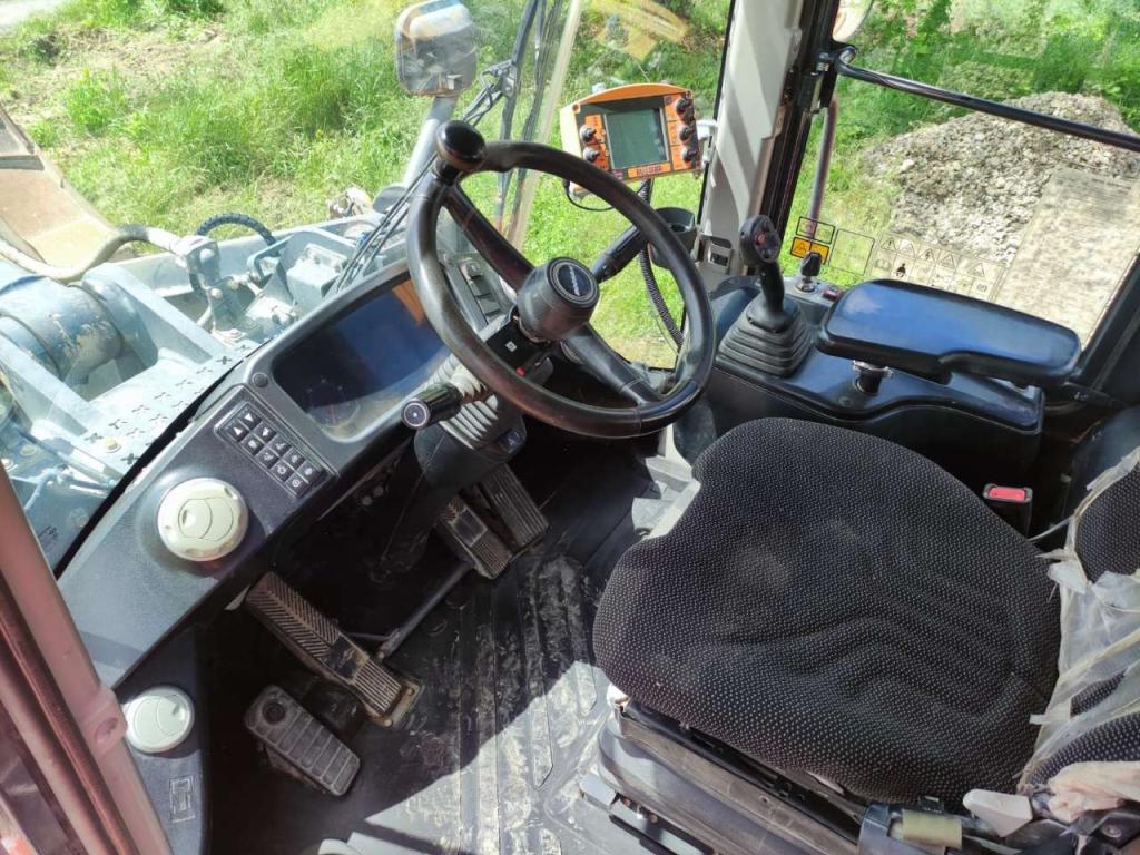 Doosan DL420 Photo 5