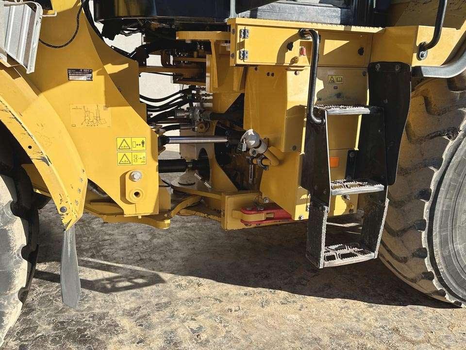 Caterpillar 950M Photo 8