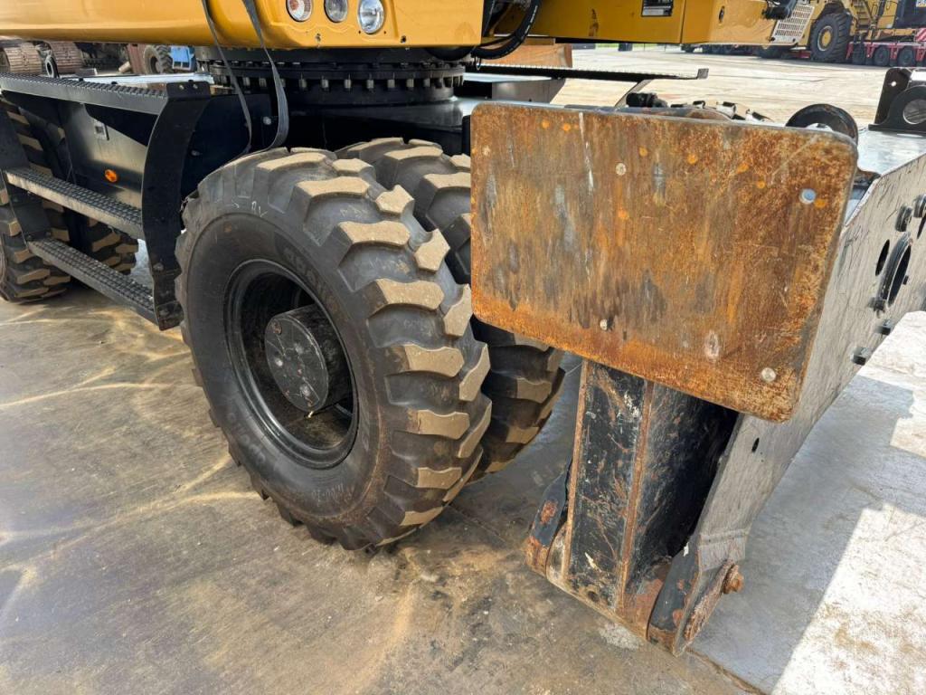 Caterpillar MH3024 Photo 16