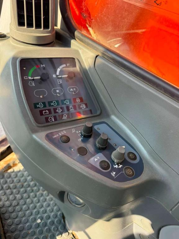 Fiat Hitachi EX135W Photo 12