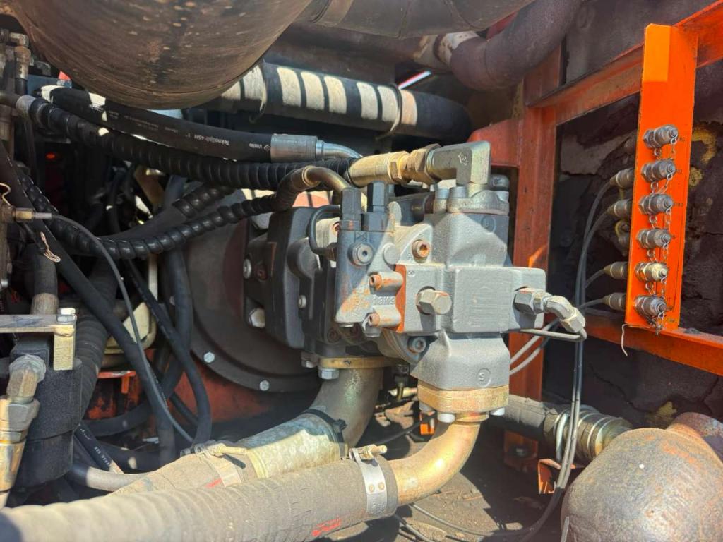 Fiat Hitachi EX135W Photo 15