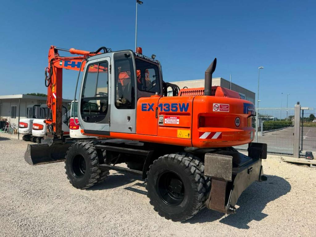 Fiat Hitachi EX135W Photo 3