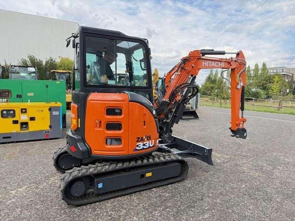 Hitachi ZX33U-6 Photo 2