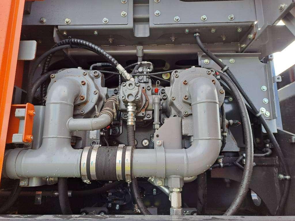 Hitachi ZX890LCR-7 Photo 10