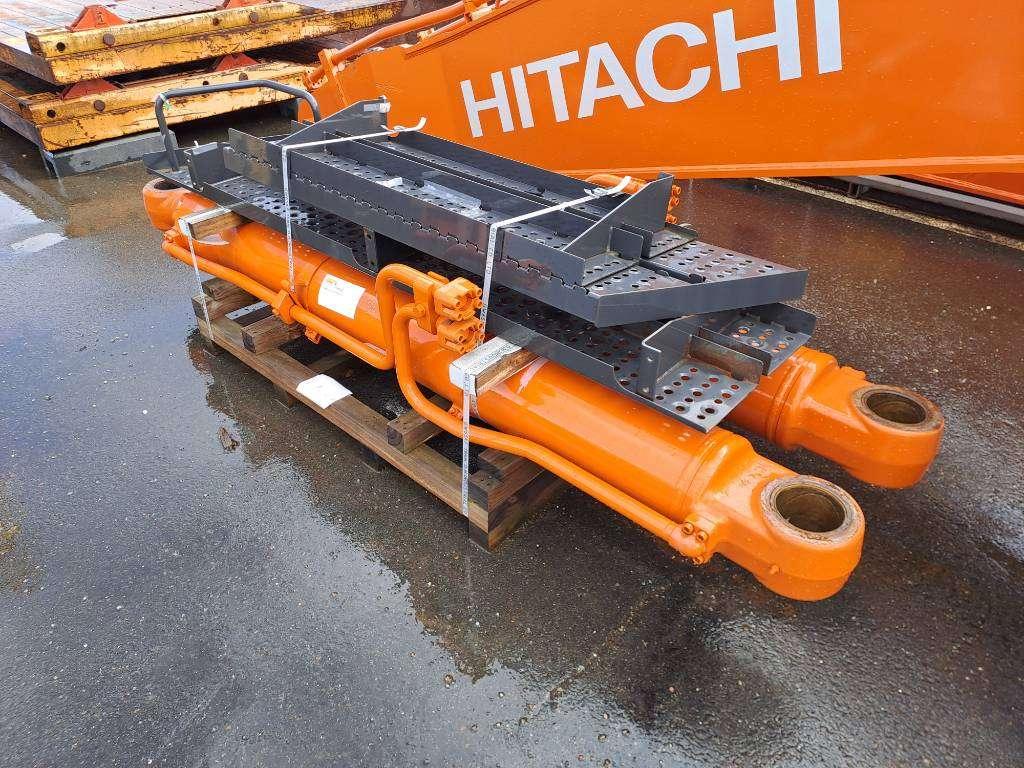 Hitachi ZX890LCR-7 Photo 19
