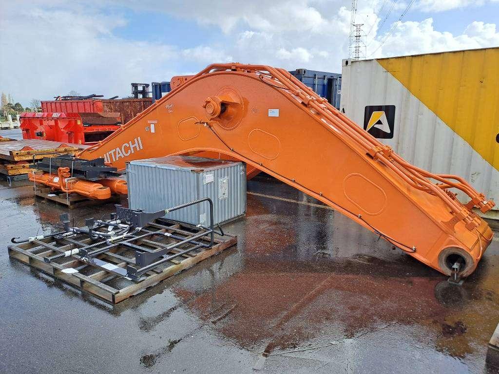 Hitachi ZX890LCR-7 Photo 20