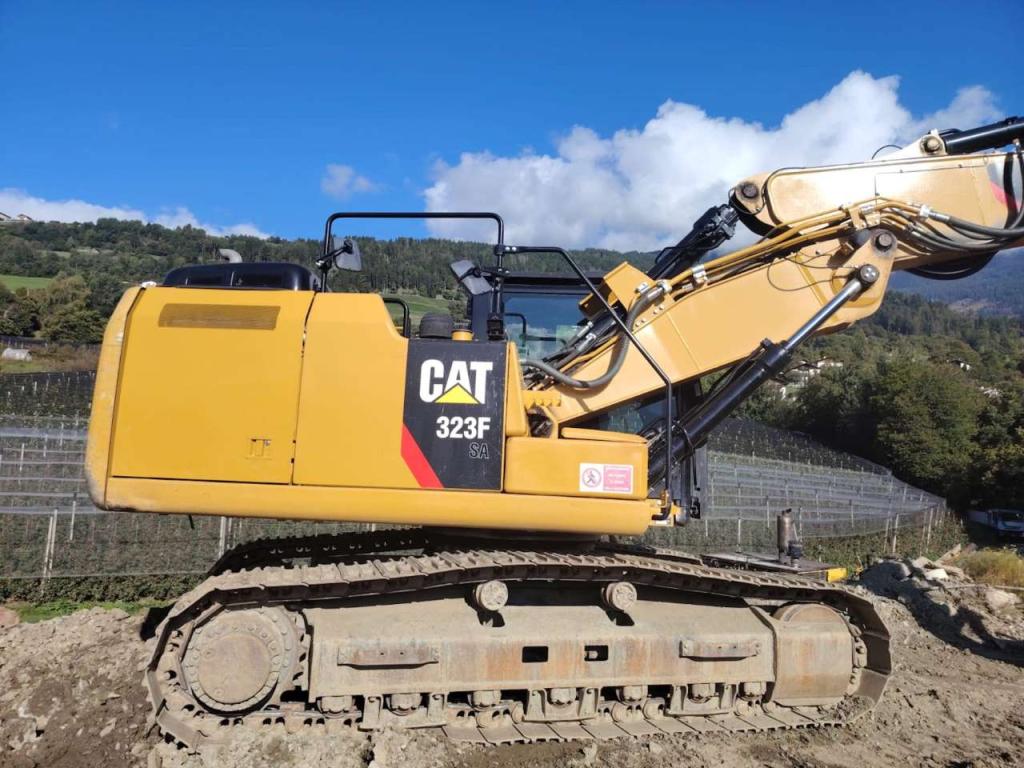 Caterpillar 323FSA Photo 3