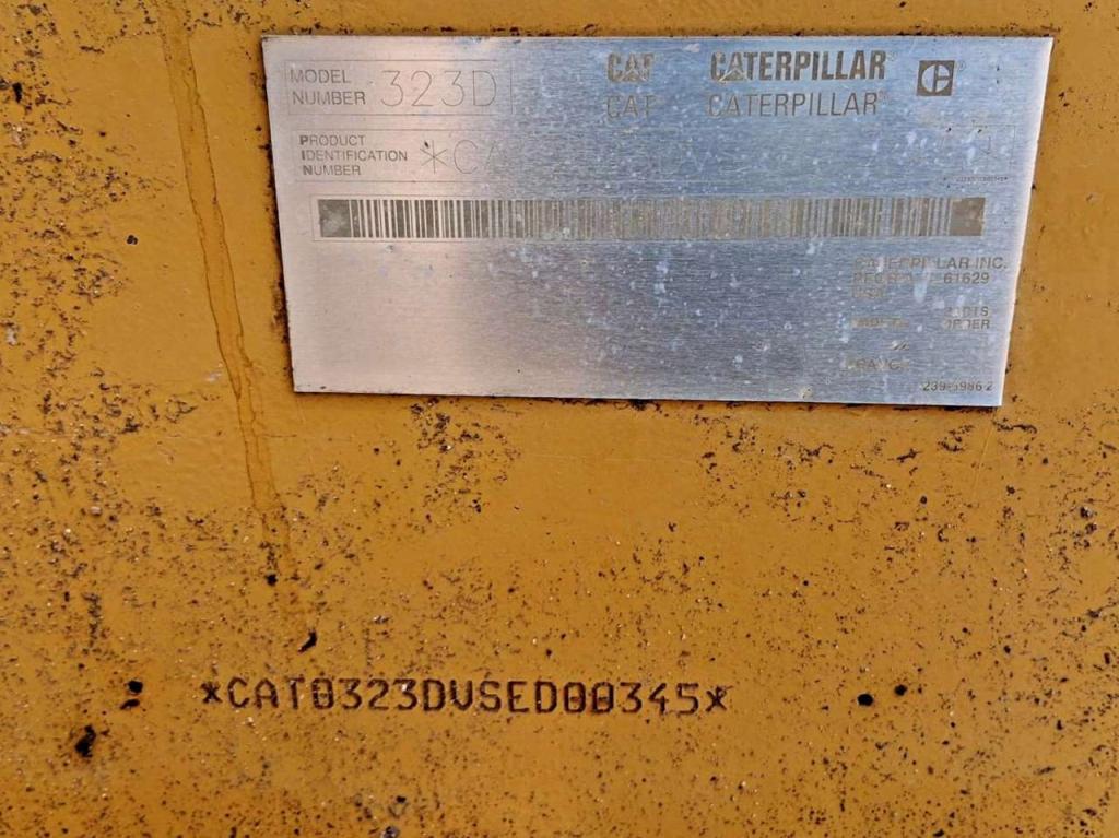 Caterpillar 323D Photo 13