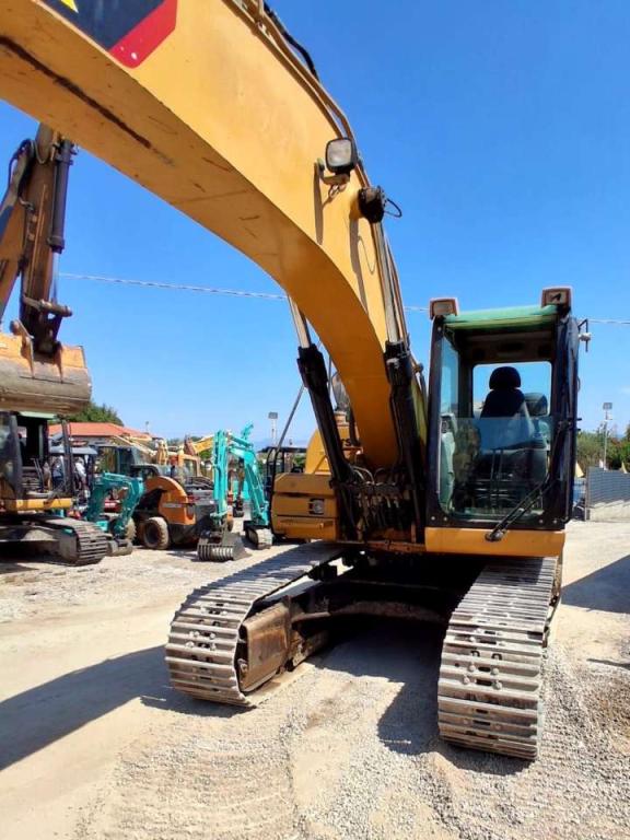 Caterpillar 323D Photo 4