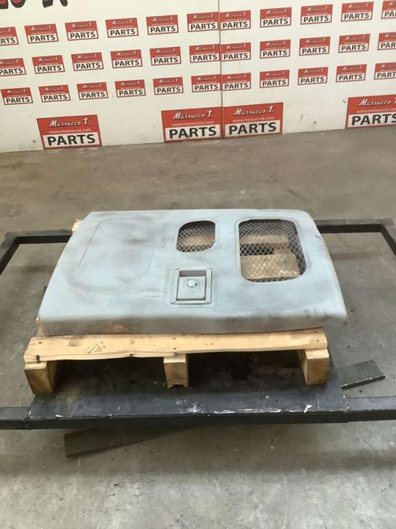 Sportello laterale pour Hitachi ZAXIS 135 US Photo 1