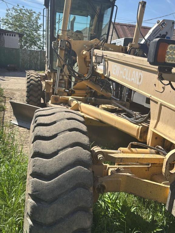 New Holland RG 140 Photo 5