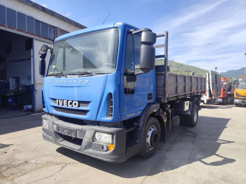 Iveco EUROCARGO 140E25 Photo 10