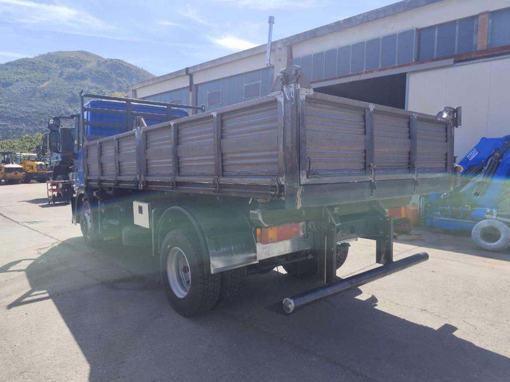 Iveco EUROCARGO 140E25 Photo 2