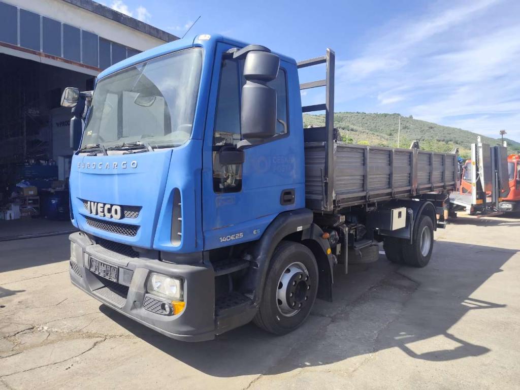 Iveco EUROCARGO 140E25 Photo 8