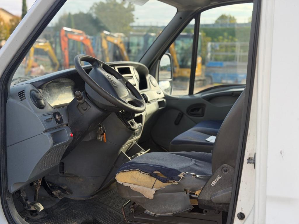 Iveco DAILY 35C10 Photo 8