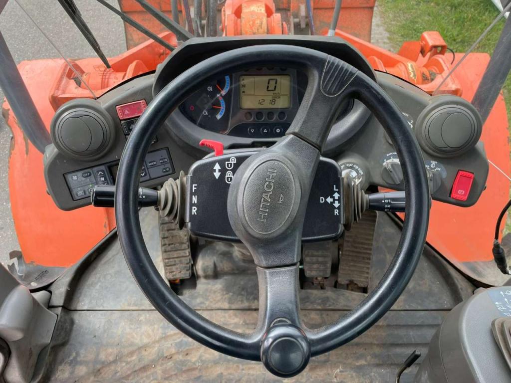 Hitachi ZW150 Photo 19