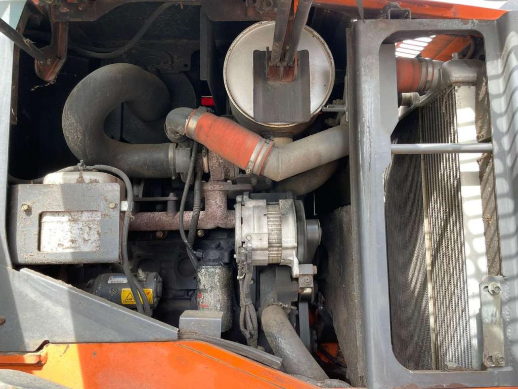 Hitachi ZW150 Photo 23
