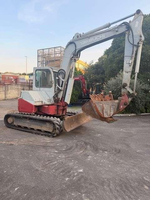 Takeuchi fr 80 Photo 1