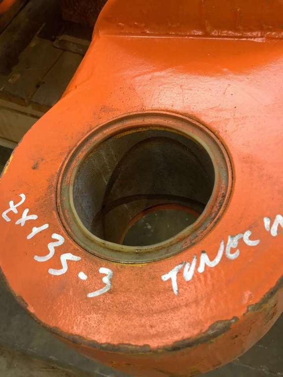 Piston pour Hitachi ZX135-3 Photo 3