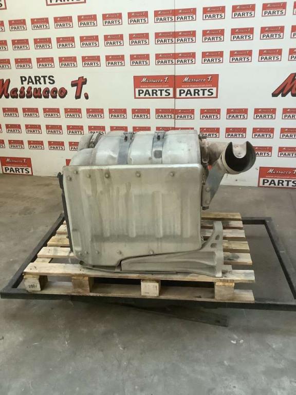 Pot d'échappement pour Volvo FH16 550 6x4 Photo 1