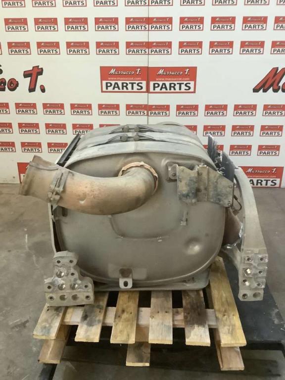Pot d'échappement pour Volvo FH16 550 6x4 Photo 2