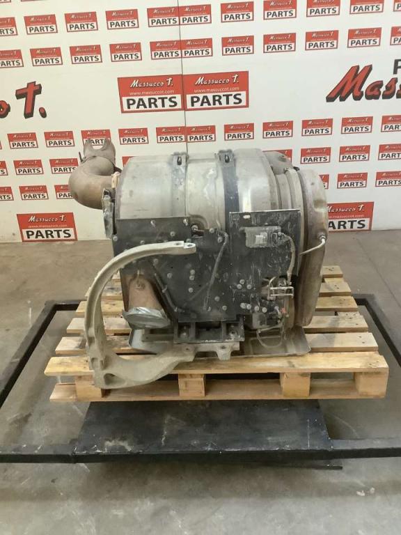 Pot d'échappement pour Volvo FH16 550 6x4 Photo 3