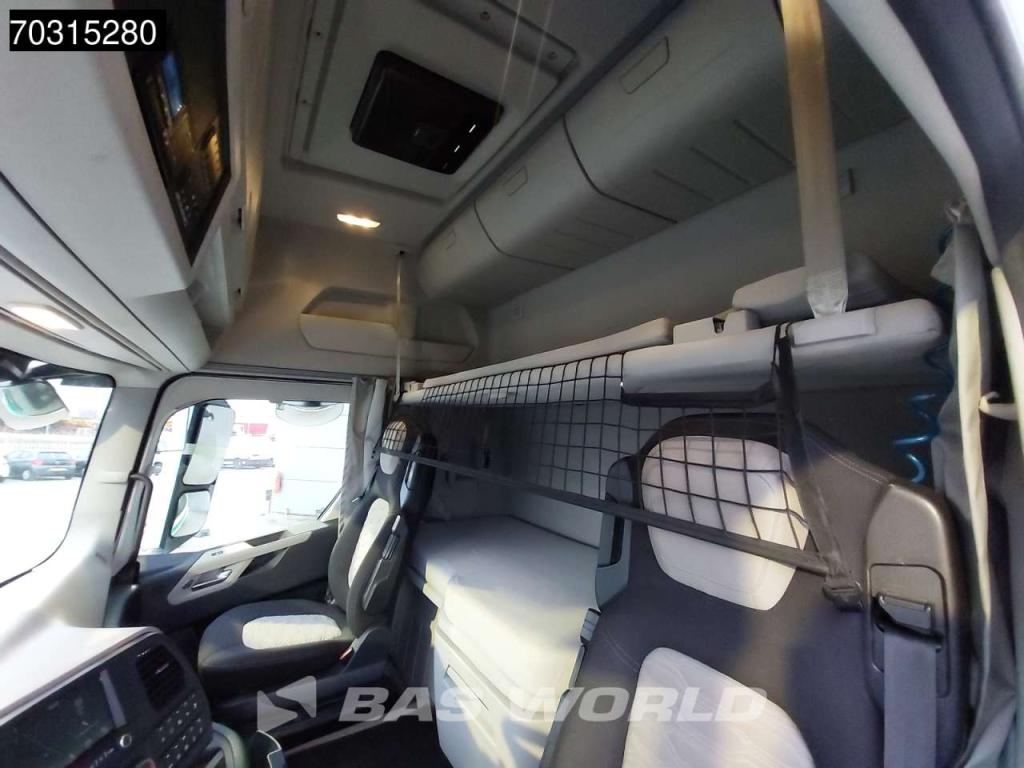 Ford F-Max 500 4X2 Retarder 2xTanks Navi Standklima Photo 29