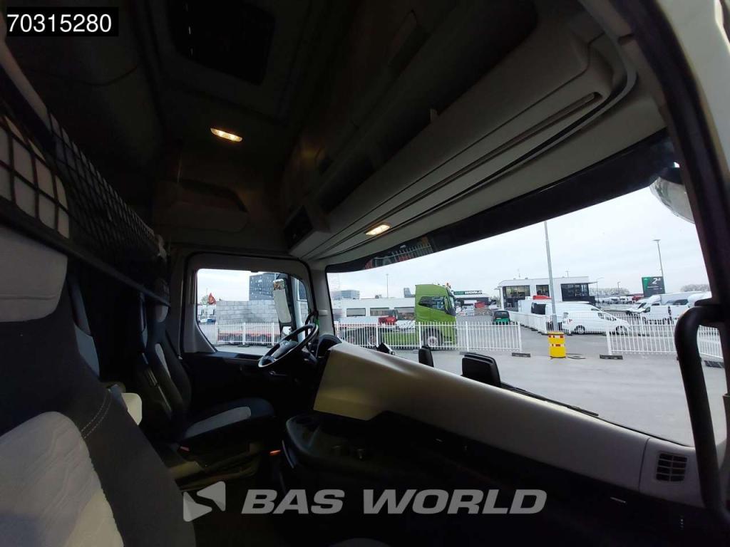 Ford F-Max 500 4X2 Retarder 2xTanks Navi Standklima Photo 30
