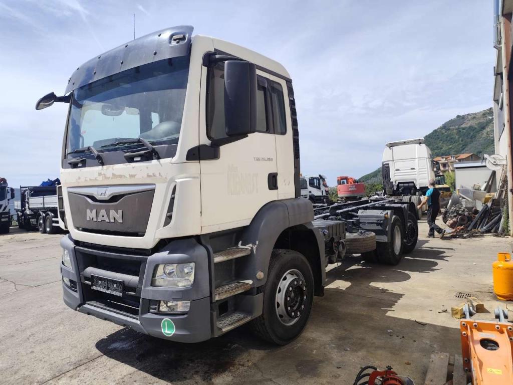 Iveco TGS 26.360 Photo 14