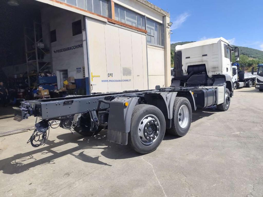 Iveco TGS 26.360 Photo 17