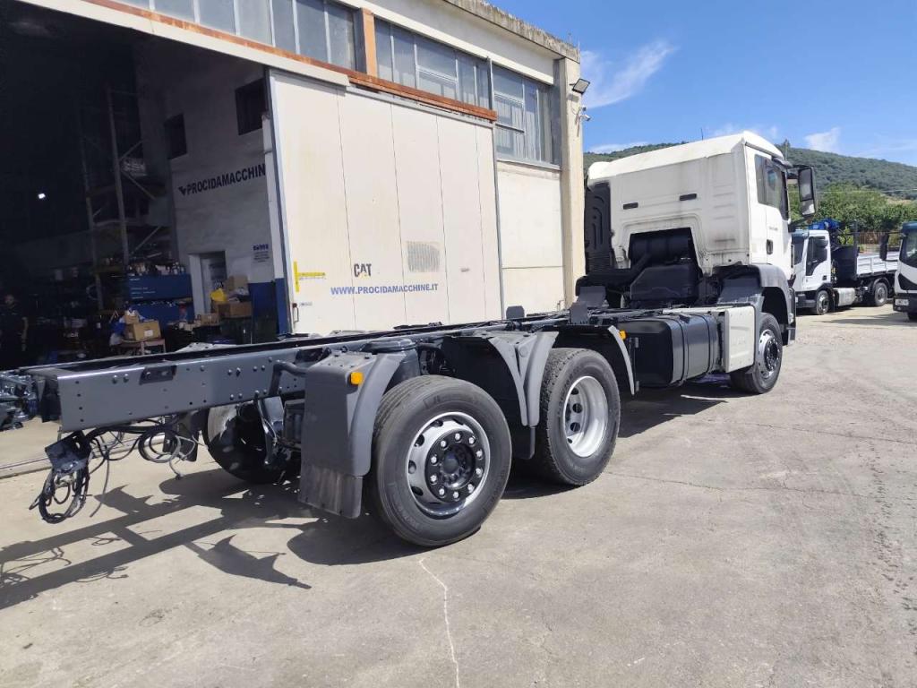 Iveco TGS 26.360 Photo 18