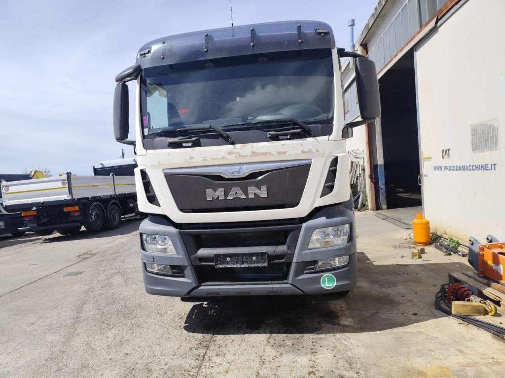 Iveco TGS 26.360 Photo 26
