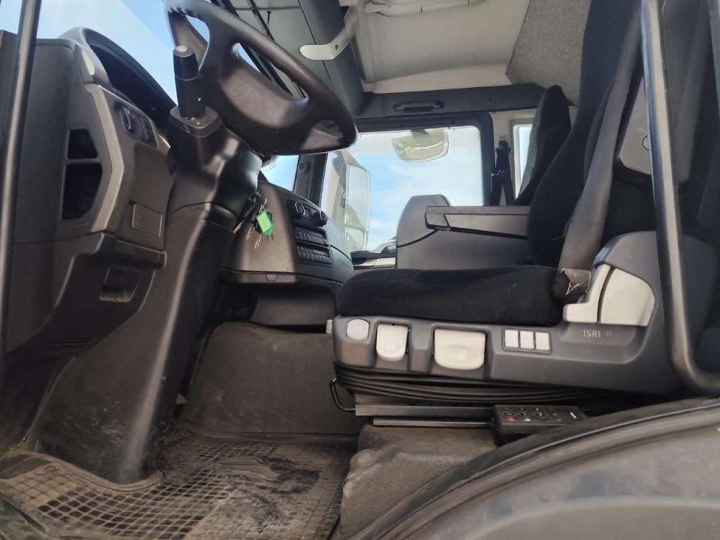 Iveco TGS 26.360 Photo 9