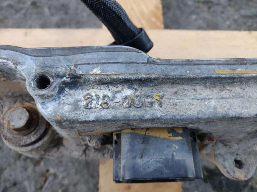Couvercle de culbuteurs pour Caterpillar C9 Photo 3