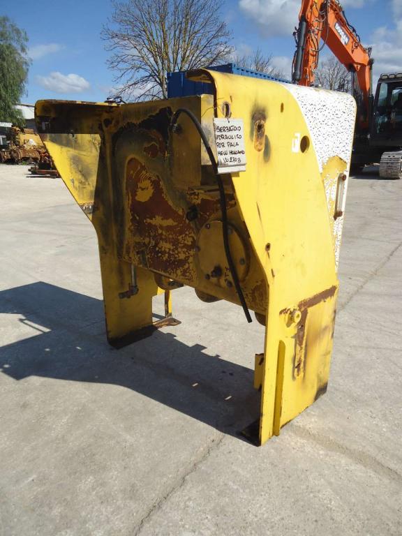 Réservoir de huile pour New Holland W270B Photo 1