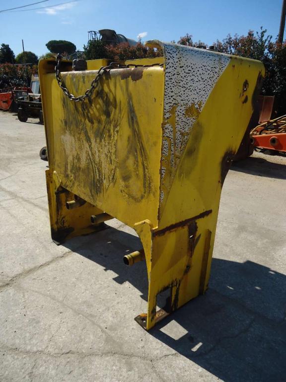 Réservoir de huile pour New Holland W270B Photo 3