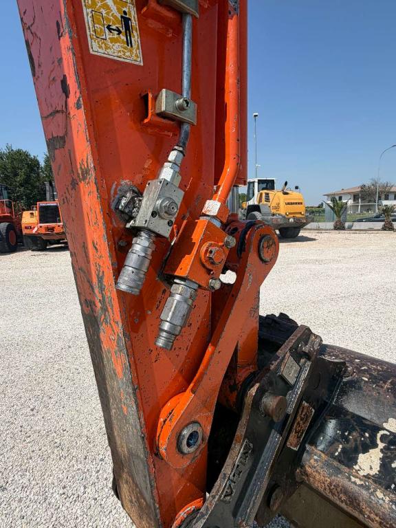 Hitachi Zaxis 85USB-5A Photo 12