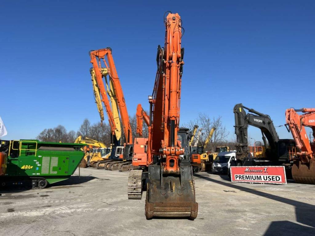 Hitachi ZX520LCH-3 Photo 15