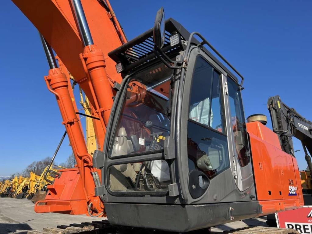 Hitachi ZX520LCH-3 Photo 6
