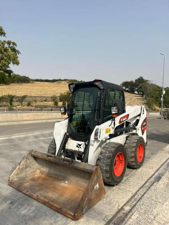 Bobcat S550 Photo 1