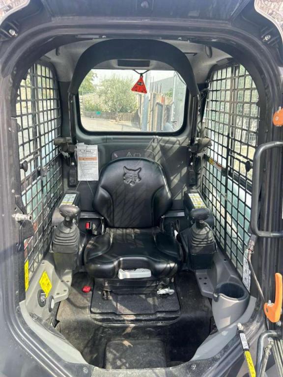 Bobcat S550 Photo 5