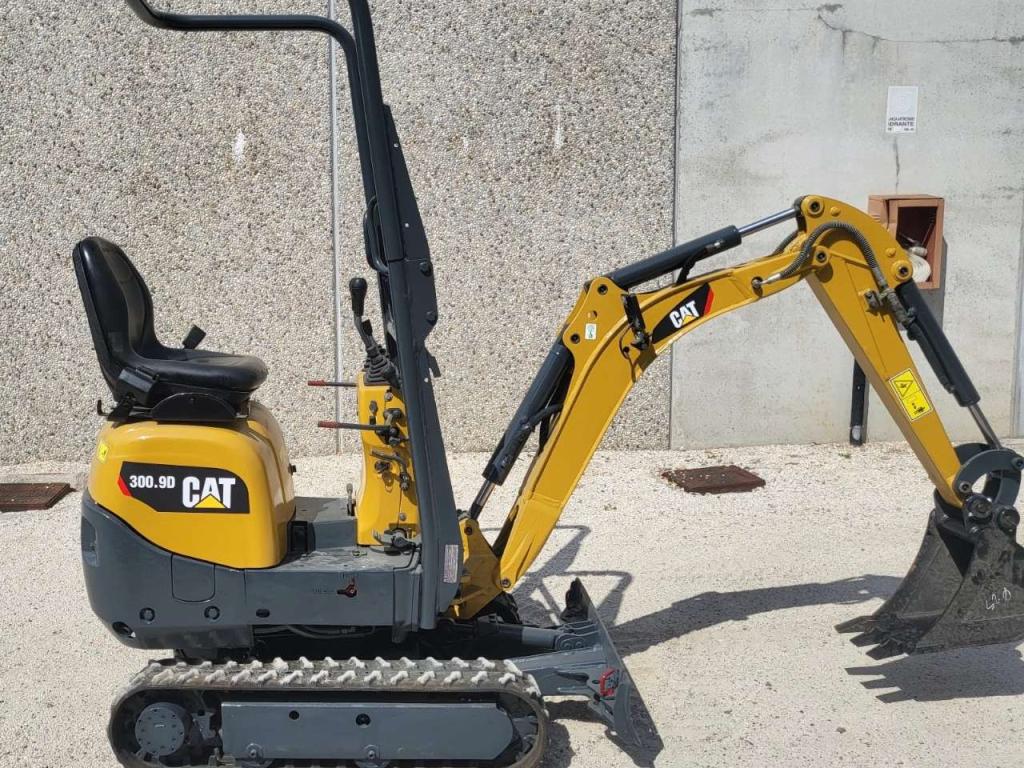 Caterpillar e08-1 Photo 1