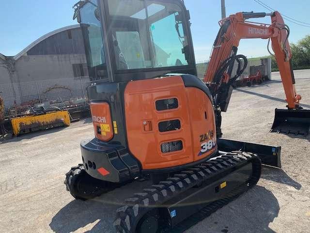 Hitachi ZX38U-6 Photo 2
