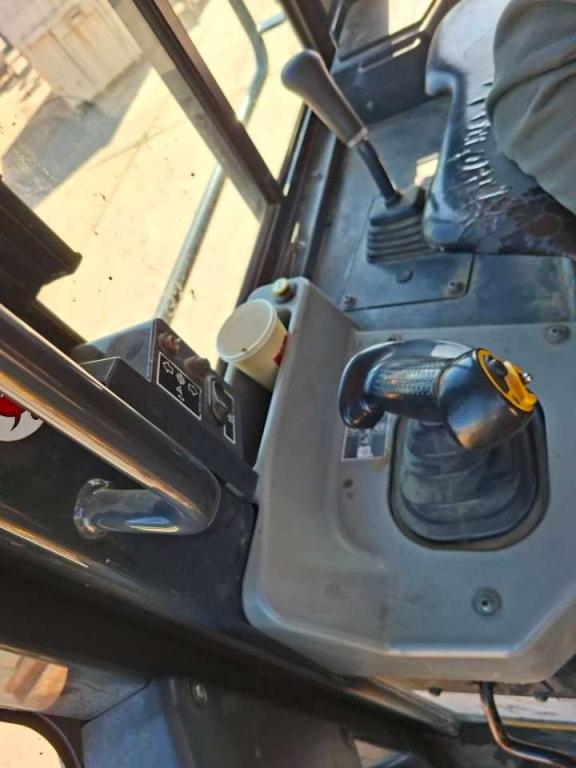 Komatsu D61PXi-24 Photo 11